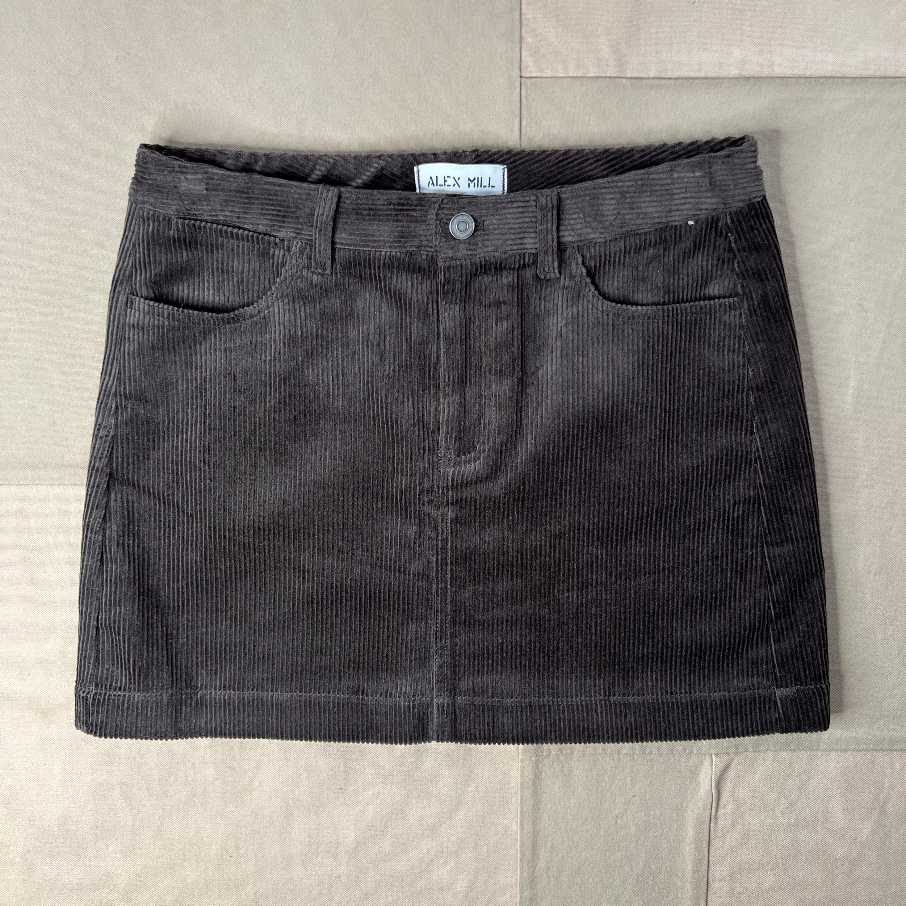 Camden Skirt in Corduroy, Chocolate